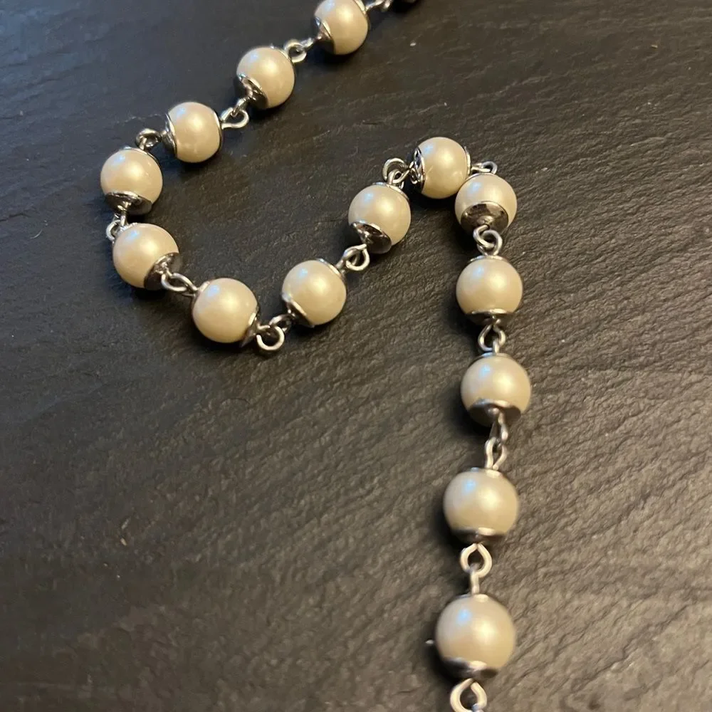 🌙 Handcrafted Vintage Silver and pearl Eyeglass Chain - Unique & Stylish 🌙